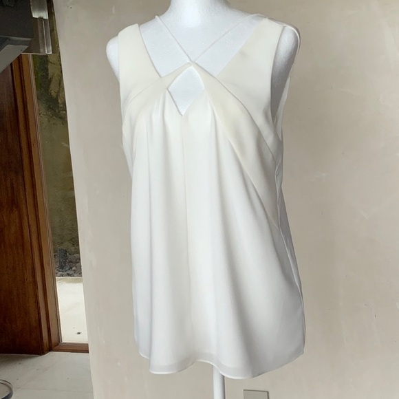 Off white spaghetti string top - Picture 1 of 5